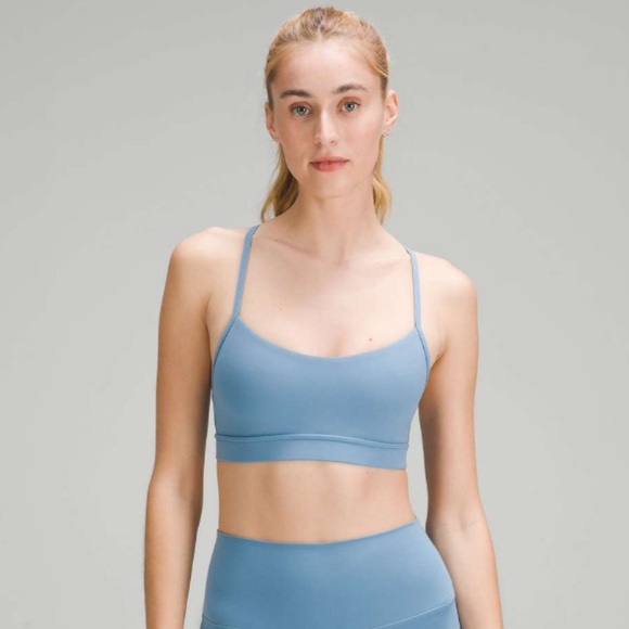 lululemon athletica Tops - Lululemon Flow Y Bra size 6 in Utility Blue